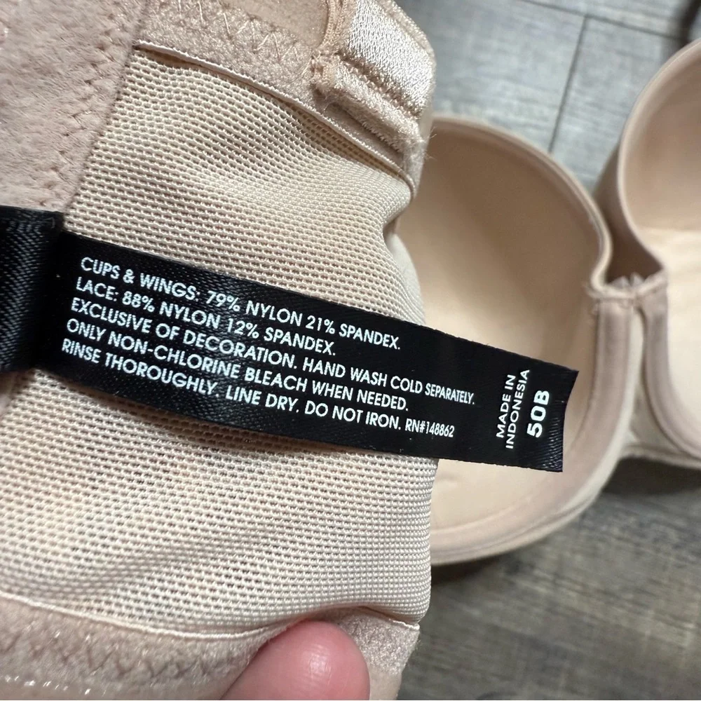 Torrid Wire Cream Lace Bra - Picture 13 of 14